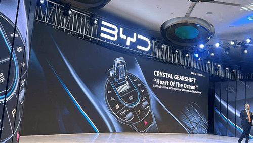 BYD सील भारत में लॉन्च हुई, कीमत 41 लाख रुपये से शुरू यहां सभी स्पेसिफिकेशन, फीचर और विवरण दिए गए हैं