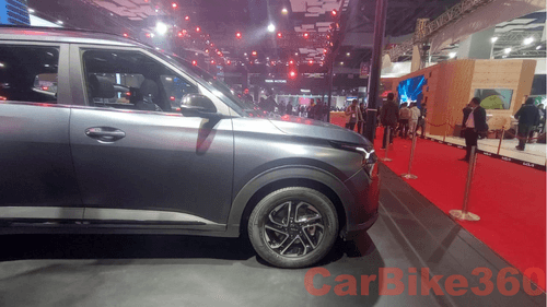 Kia Carens X-Line ने भारत मोबिलिटी एक्सपो 2024 में सेंटर स्टेज पर कदम रखा