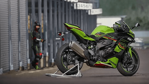 Kawasaki Set to Launch Power-packed Ninja ZX-4RR in India news