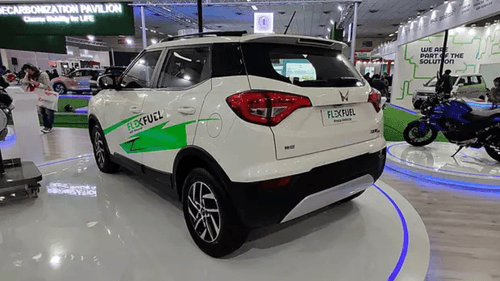 सीमित समय के फरवरी ऑफर- Mahindra XUV300 पर रु. 1.75 लाख तक का डिस्काउंट