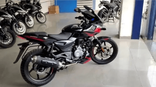2024 Bajaj Pulsar 220 Arrives At Dealer Showroom