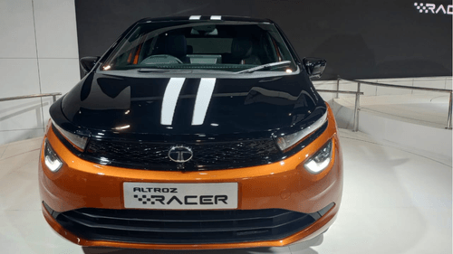 Tata Altroz Racer Edition ने भारत मोबिलिटी एक्सपो 2024 में स्पोर्टी अपग्रेड्स और पावर से भरपूर परफॉरमेंस के साथ धूम मचा दी
