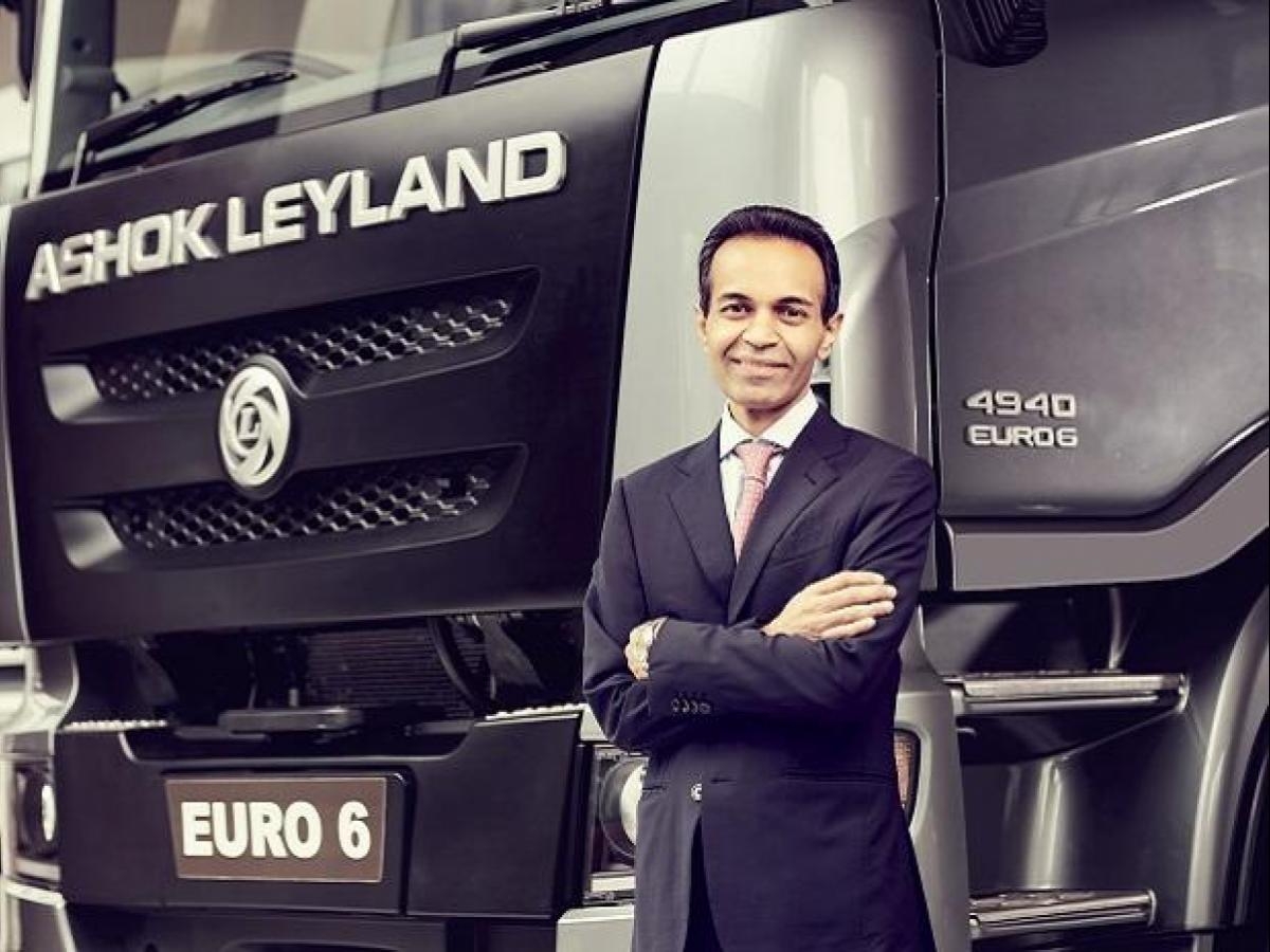  Ashok Leyland hands over 500 vehicles to make J-K youth, “Atmnirbhar” 