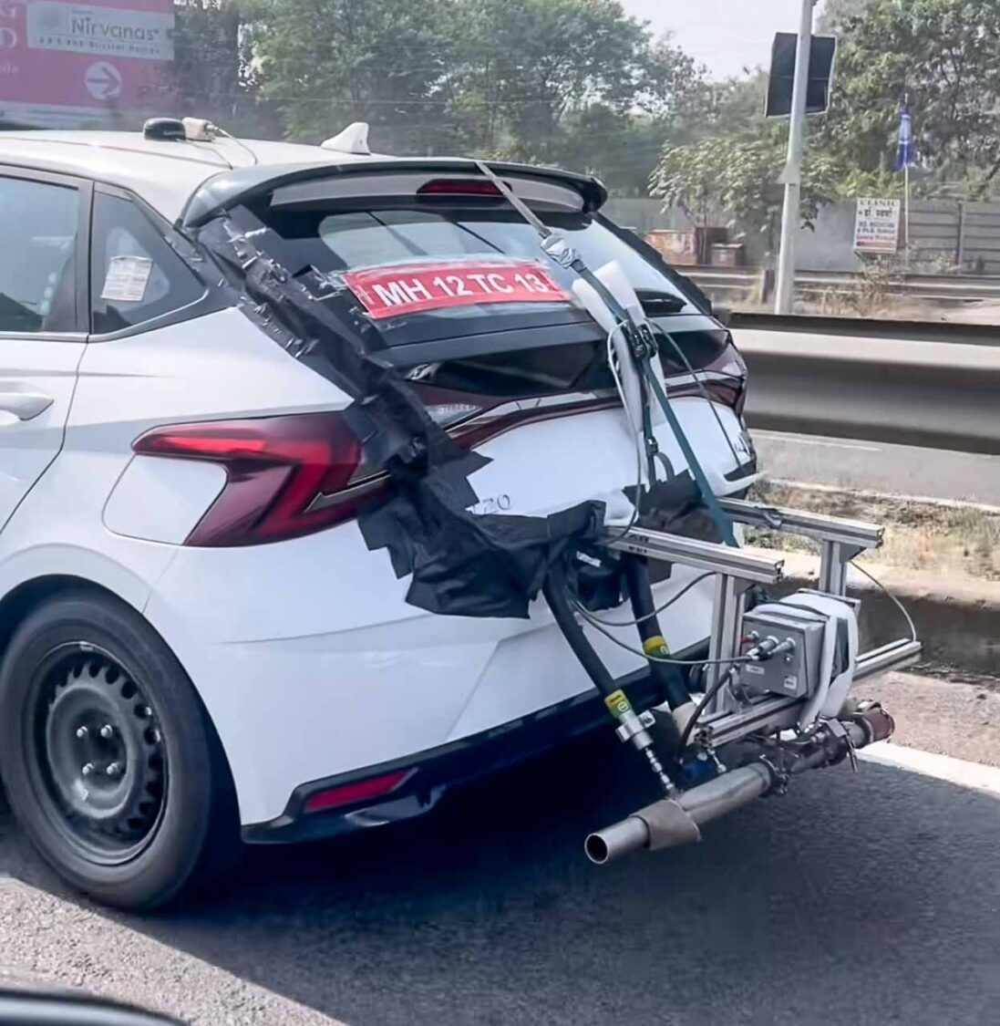 2023 Hyundai i20 N लाइन को ARAI एमिशन टेस्टिंग गियर के साथ स्पॉट किया गया है
