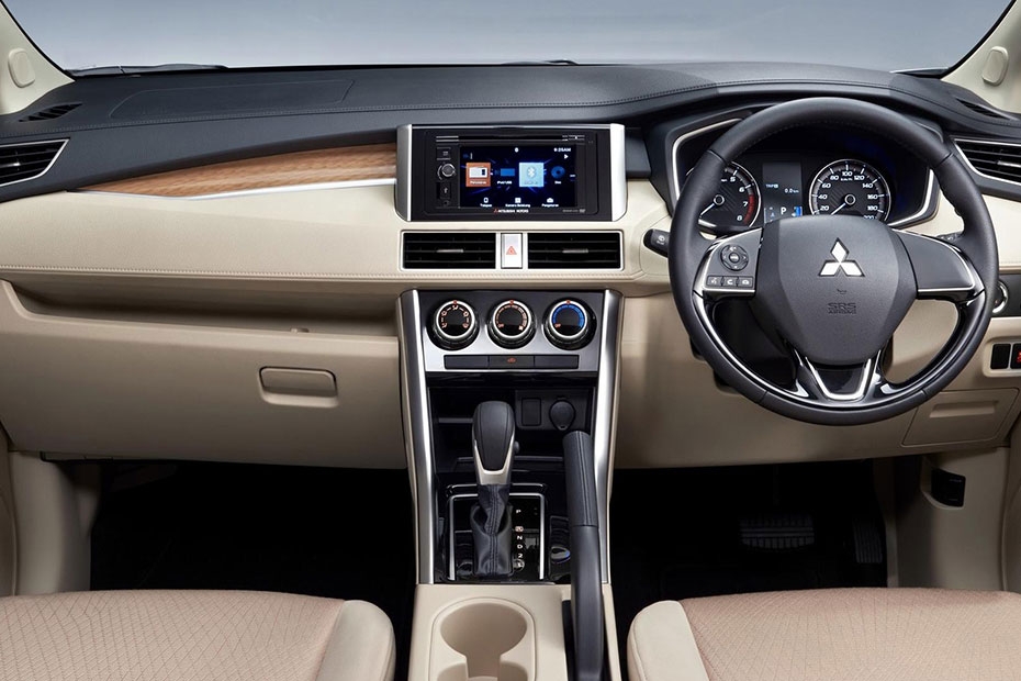 Mitsubishi Xpander Dashboard