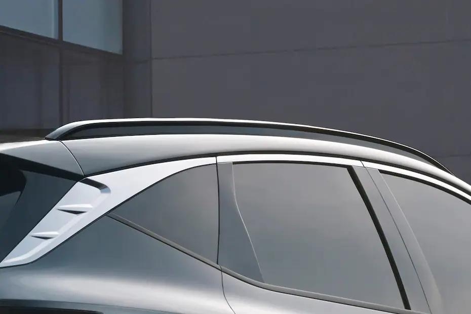 Hyundai-Tucson Side Door Image