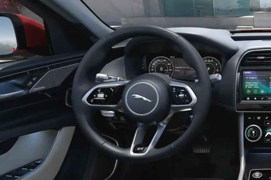 Jaguar XE 