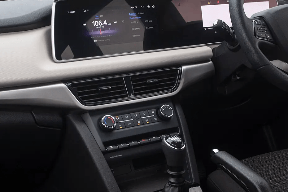 Mahindra XUV700 Air Vents
