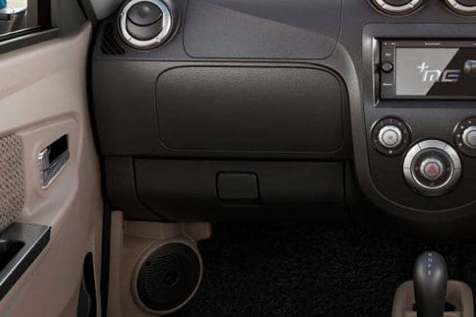 Mahindra e2o PLUS 
