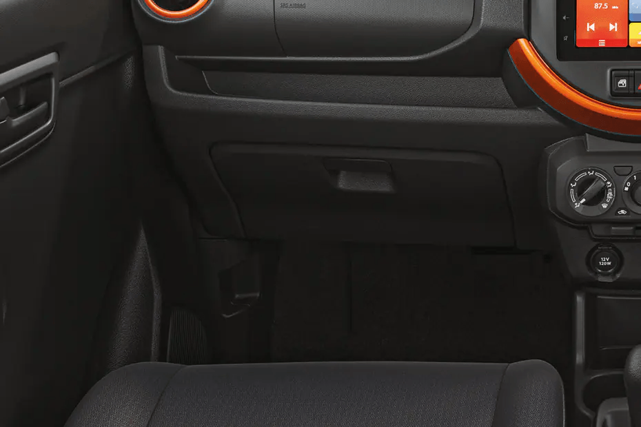 Maruti S-Presso glove box