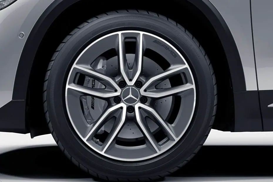 Mercedes-Benz AMG GLA35 Wheel