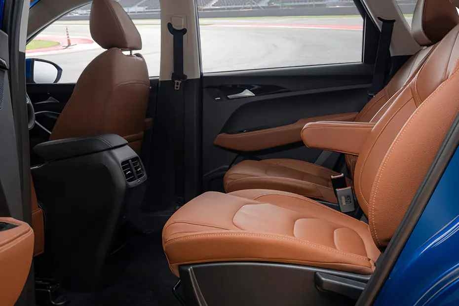 MG Hector Plus Rear Seat