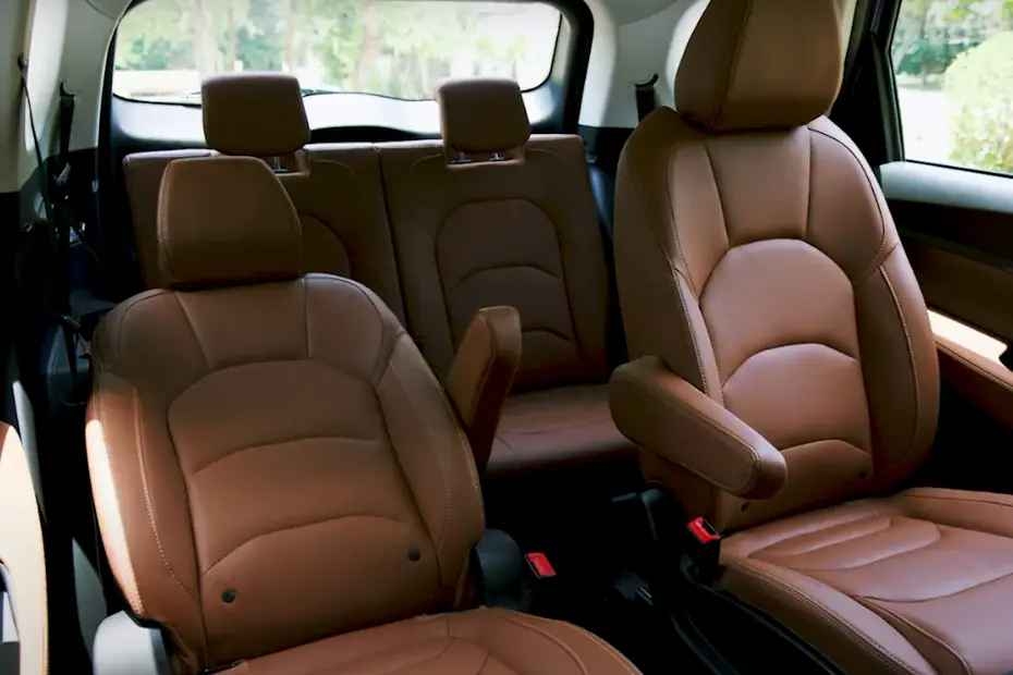 MG Hector Plus Seats