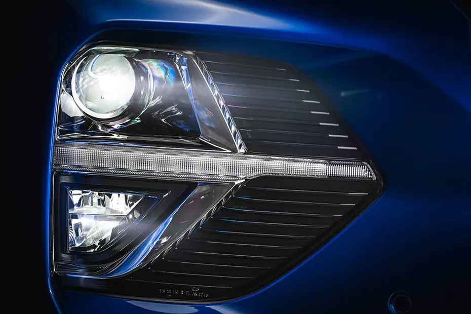 MG Hector Plus Fog Lamp