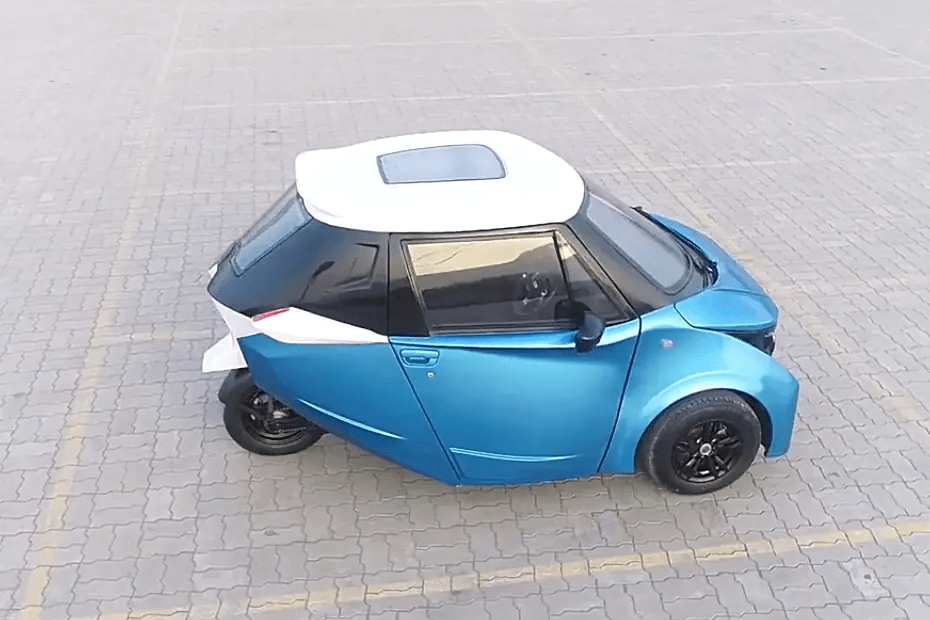 Storm Motors R3 right side view