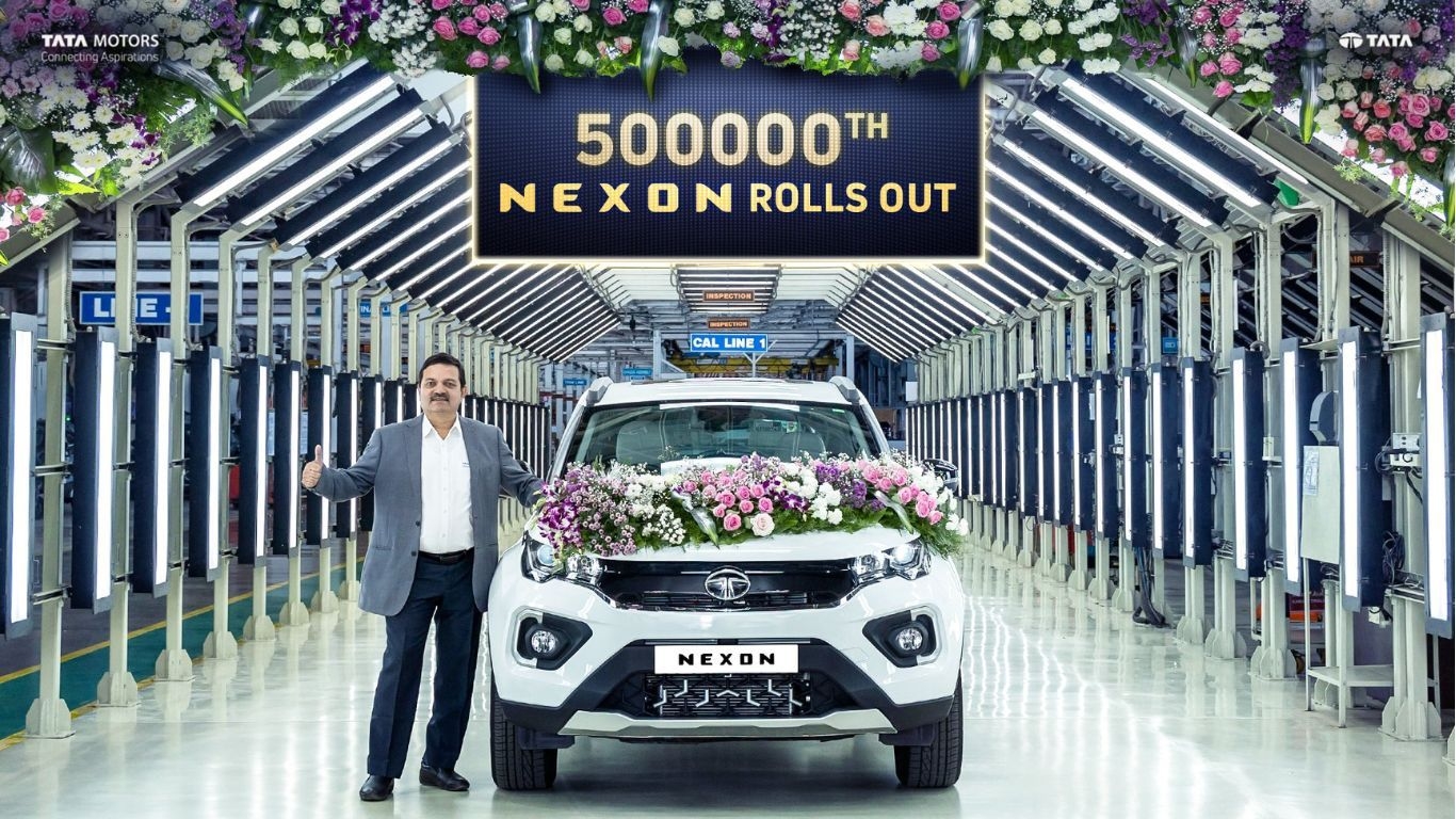 Tata Motors ने सबकॉम्पैक्ट SUV श्रेणी में निर्मित 5 लाख Nexon इकाइयों का जश्न मनाया