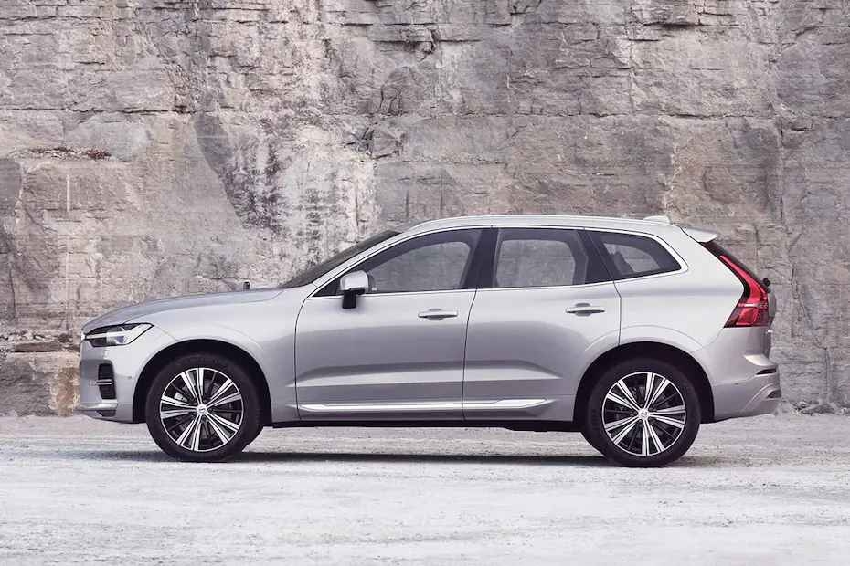 Volvo XC60 Left Side View