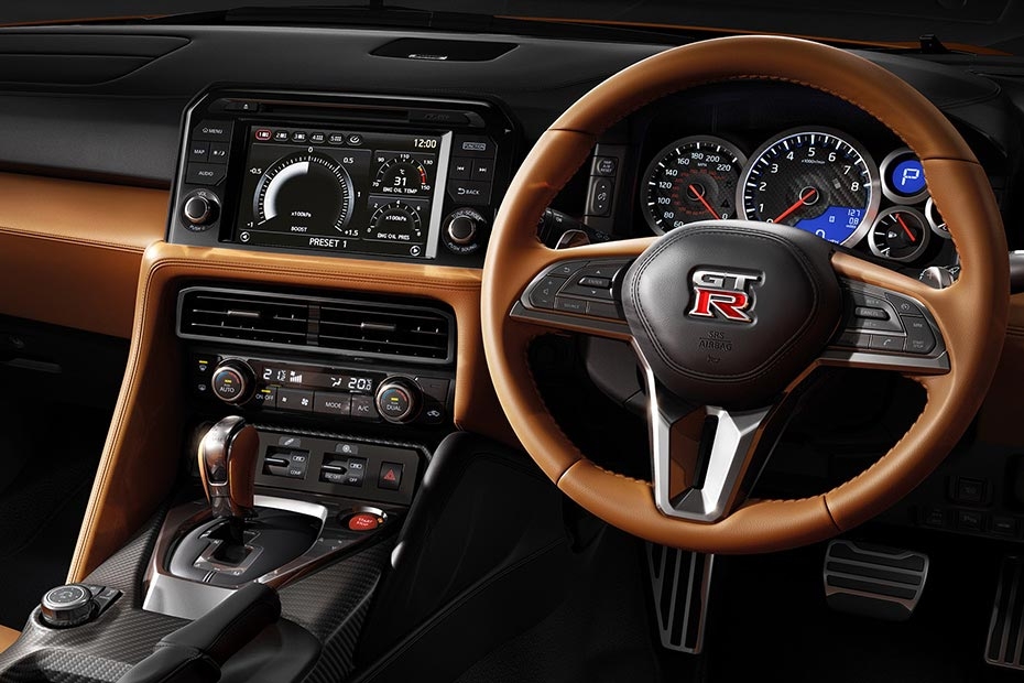 Nissan GT-R DashBoard