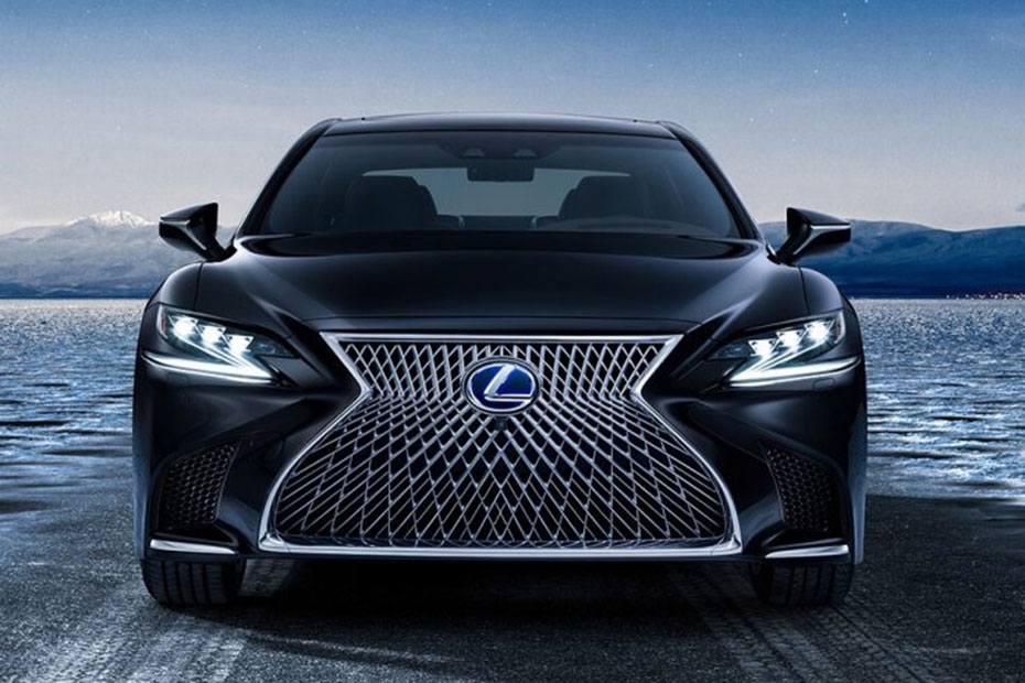 Lexus LS Front View
