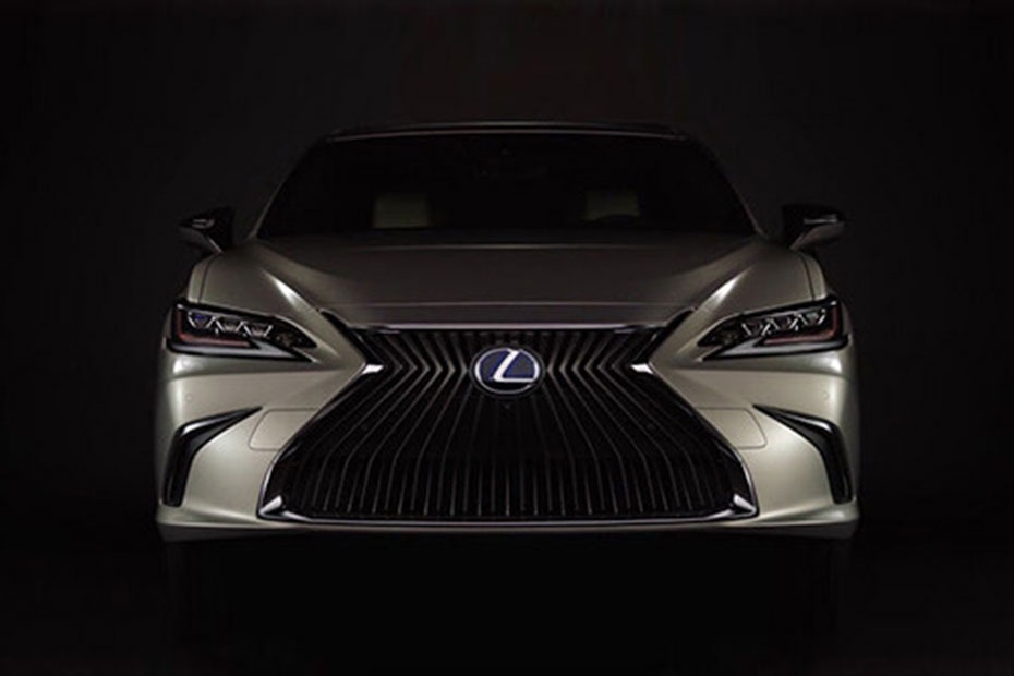 Lexus ES Grille