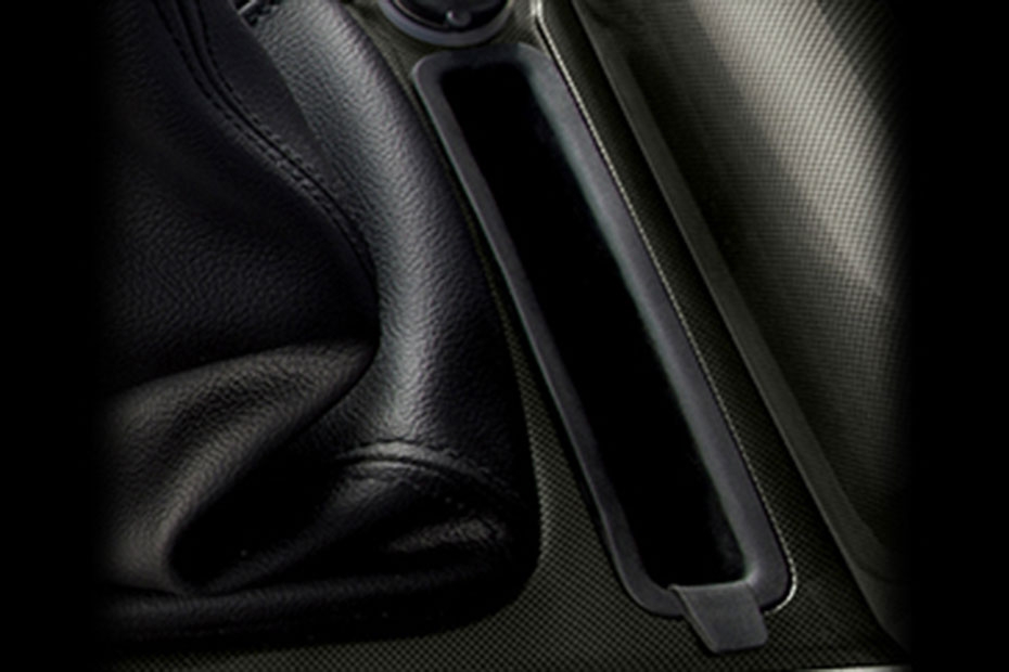 Mahindra Scorpio Mobileholder