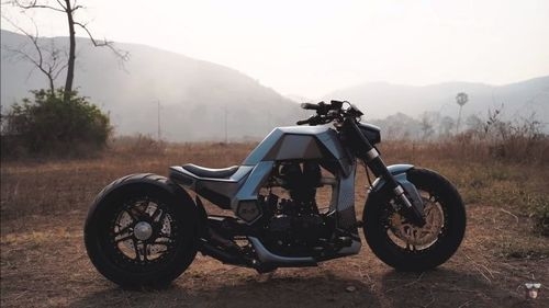 "एयर सस्पेंशन" के साथ रॉयल एनफिल्ड फर्स्ट जीटी - Carbike360