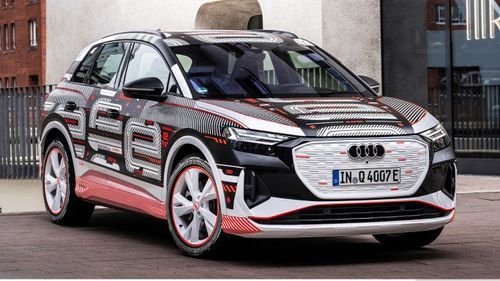 Audi Q6 e-tron: ऑडी की आगामी इलेक्ट्रिक SUV के प्रोटोटाइप का अनावरण