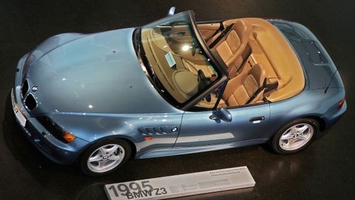 जेम्स बॉन्ड 007 कार कलेक्शन