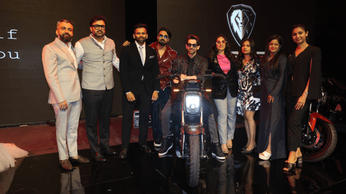 Ahmedabad-Based Svitch MotorCorp Launched CSR 762 E-Bike with Impressive Features at Rs 1,89,999 (Ex-Showroom) news