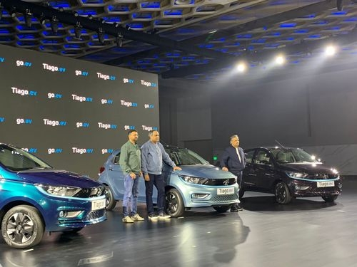 Tata Tiago EV भारत में लॉन्च किया गया, जो सिर्फ 8.49 लाख रुपये के मूल्य टैग के साथ सबसे किफायती EV बन गया
