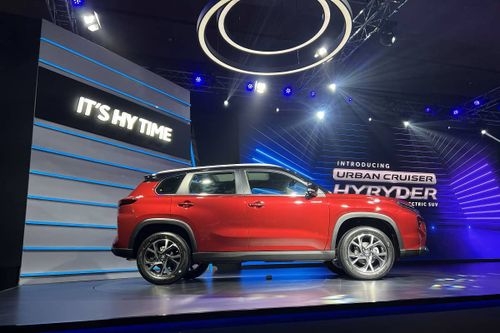 Toyota Urban Cruiser Hyyder SUV: कीमत, स्पेक्स और डिटेल्स अंदर !!