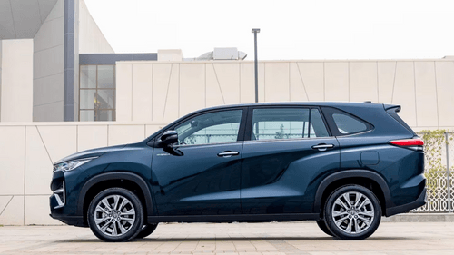 Maruti Invicto कल लॉन्च होने के लिए पूरी तरह तैयार है, इन फीचर्स और इंजन को पाने की पुष्टि की गई है। 