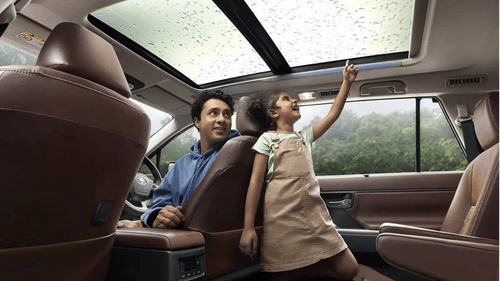 Maruti Invicto कल लॉन्च होने के लिए पूरी तरह तैयार है, इन फीचर्स और इंजन को पाने की पुष्टि की गई है। 