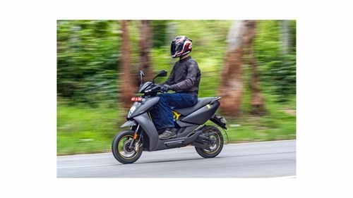 Ather 450X Electric Scooter - A High-Performing, Reliable, and Cost-Effective Option