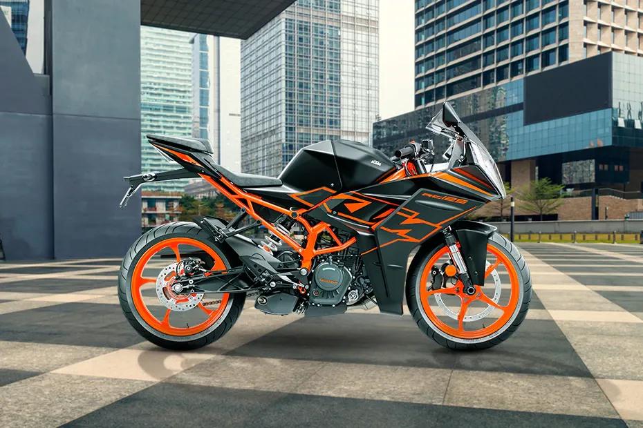 Ktm rc 125 right side view