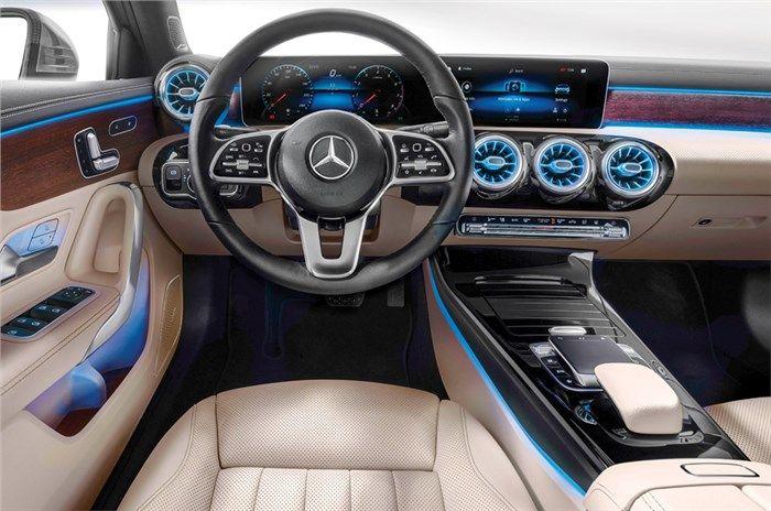 Interior & Features