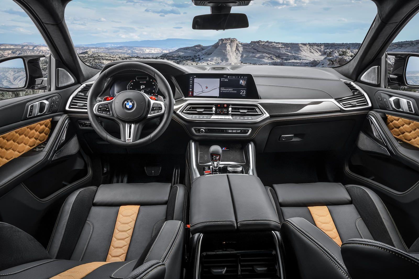 Interior & Features