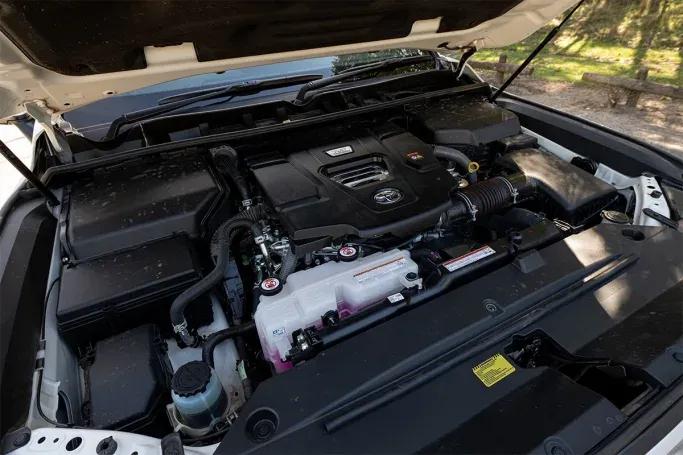 Engine & Performance