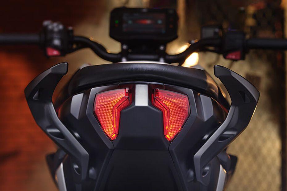 Apache rtr310 taillight