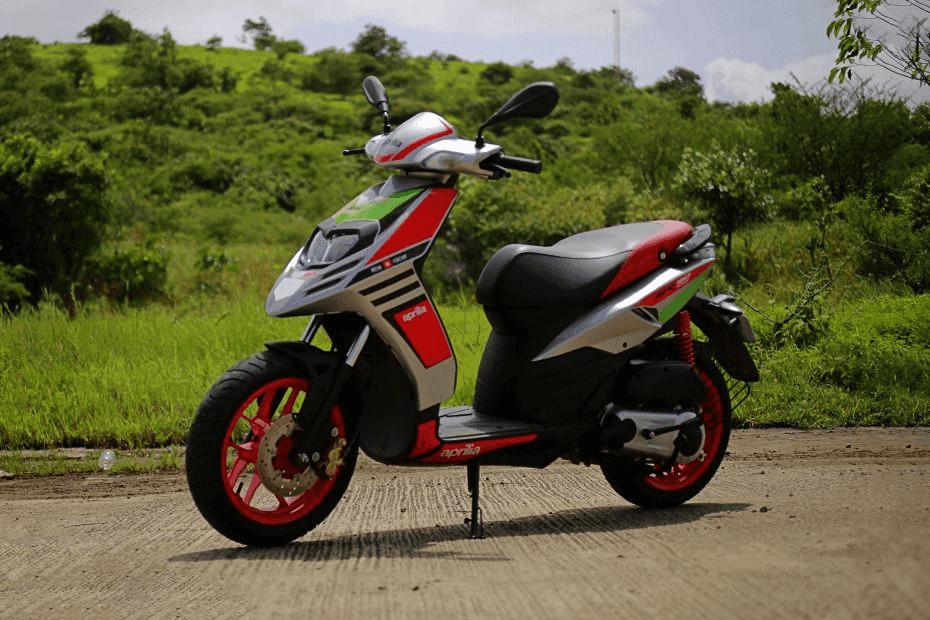 अप्रिलिया एसआर 150 रेस-External Image