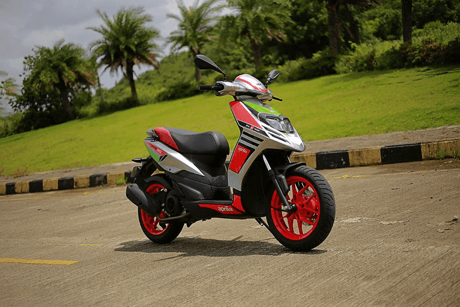 अप्रिलिया एसआर 150 रेस-External Image