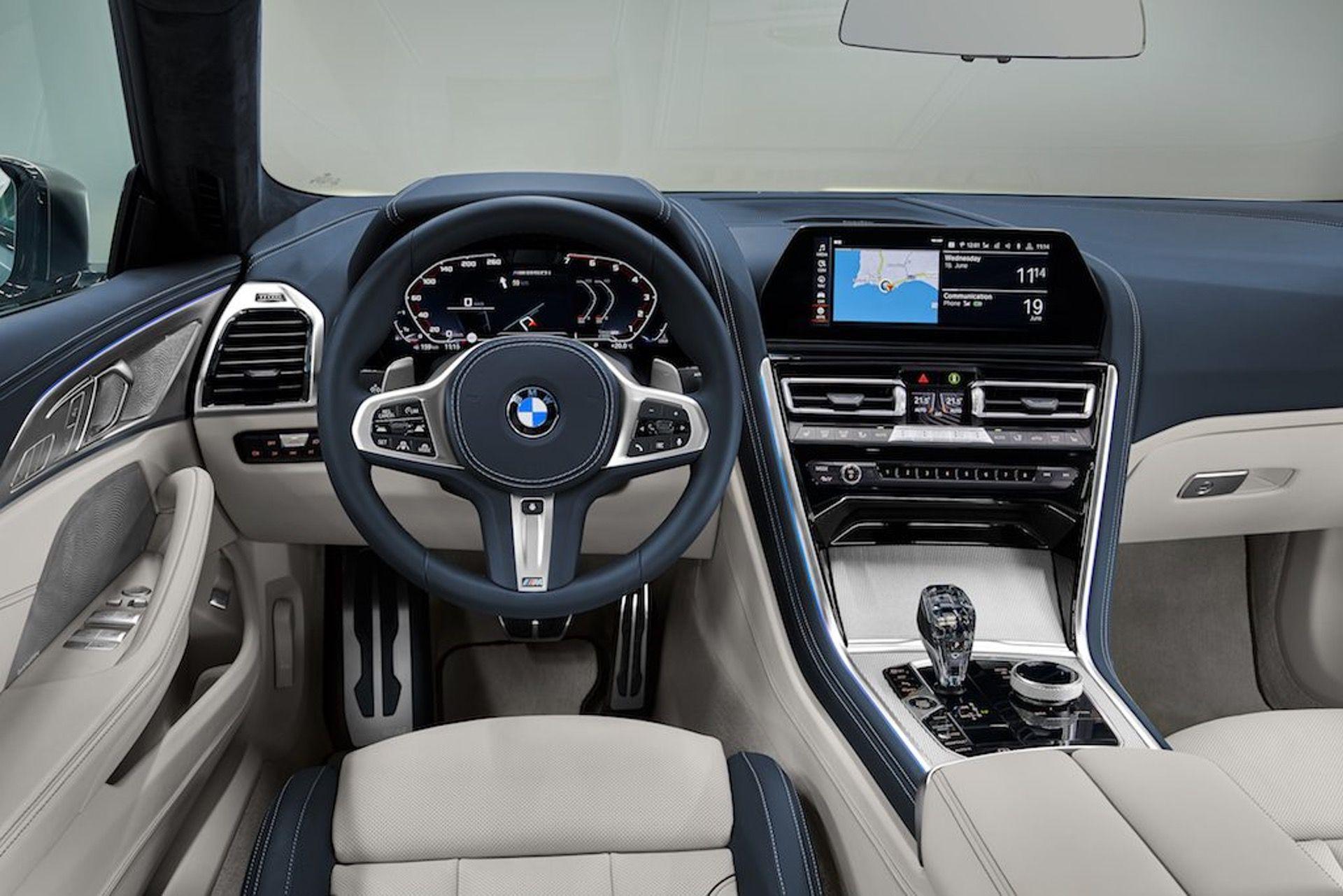 Interior & Features