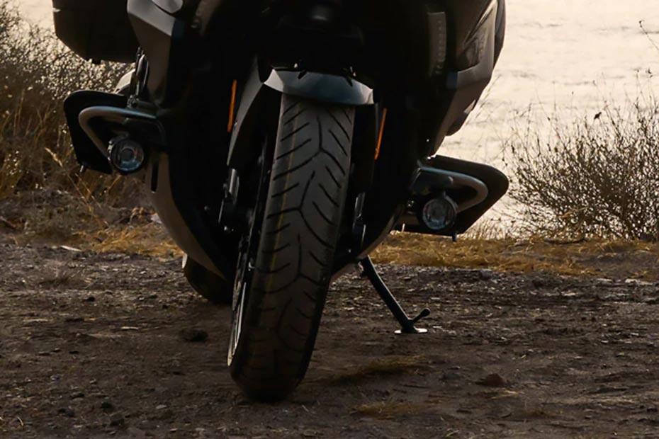 Bmw k 1600 grand america leg guard view