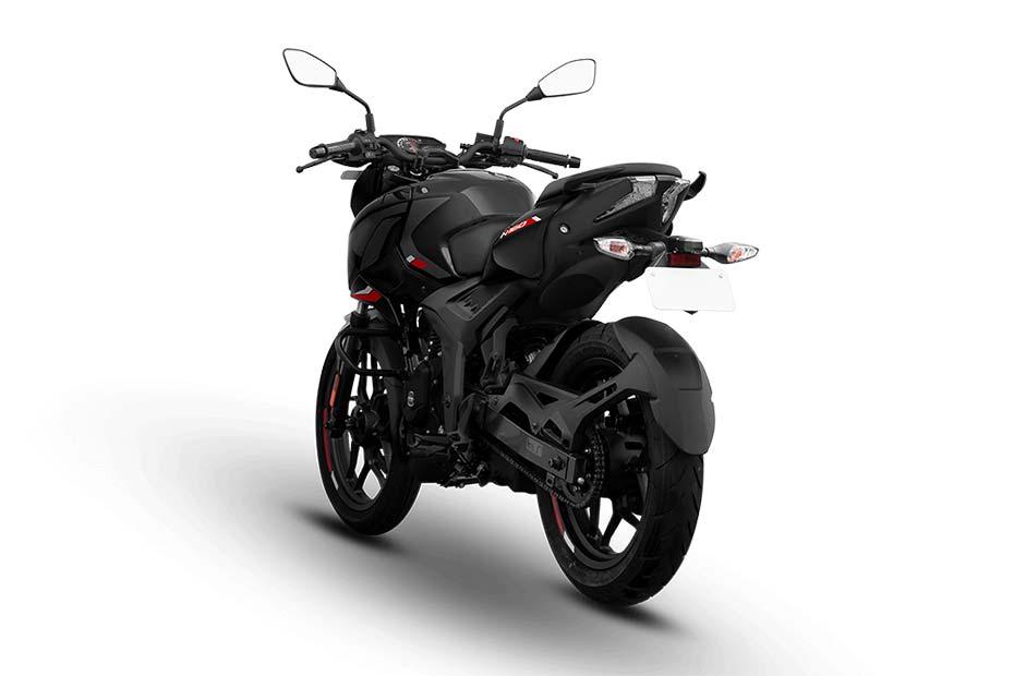 Pulsar n160 left rear three quarter