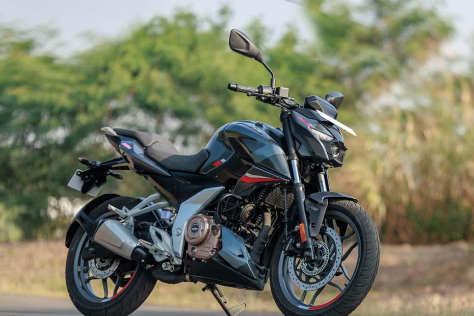 Bajajpulsar ns250 front right view