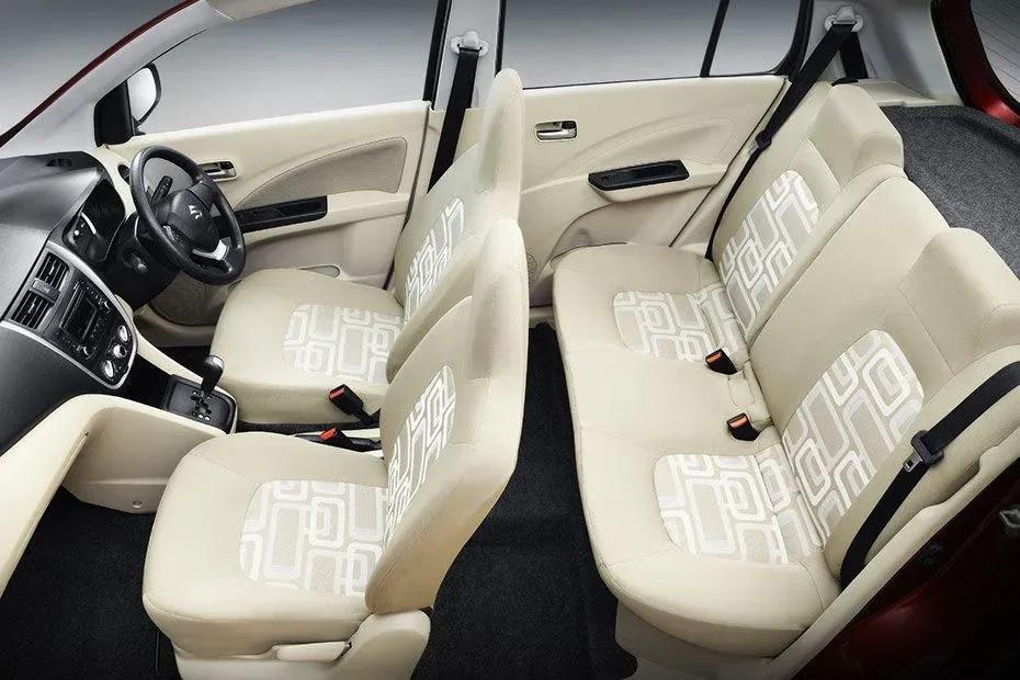 Interior & Features