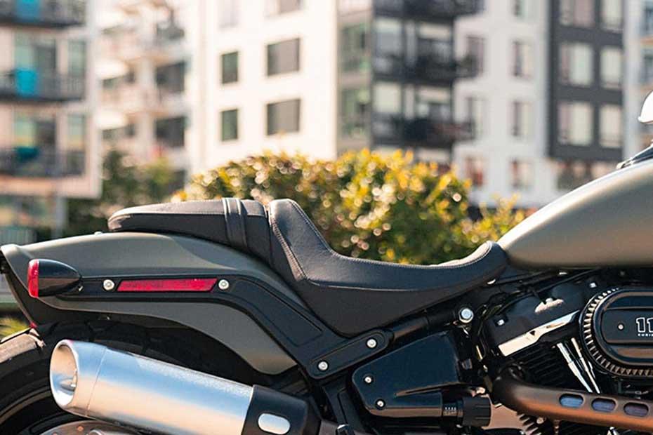Harley davidson fat bob 114 seat