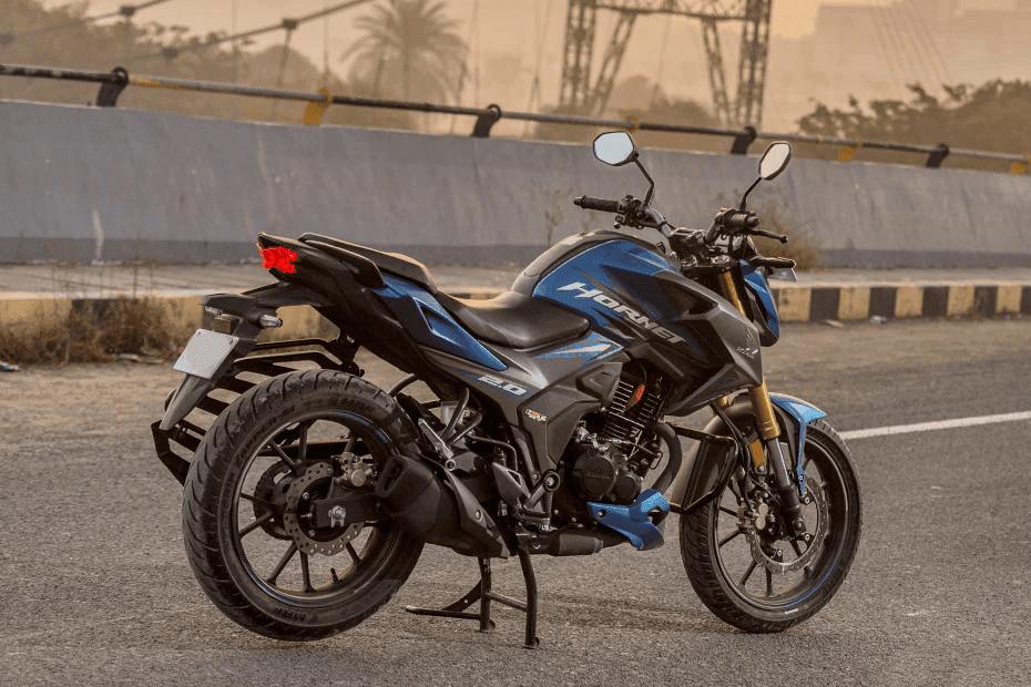 Honda hornet 2.0 rear right side view