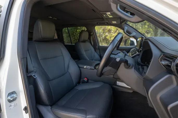 Comfort & Features