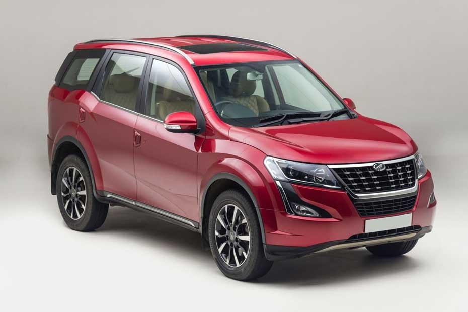 Mahindra New XUV500 Right Side Front View
